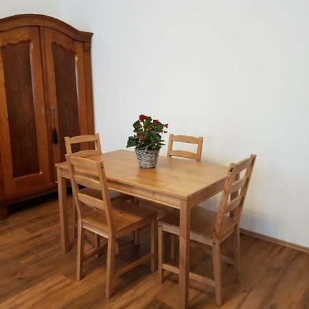 Excellent 2 Bed Apartment 12 Mins From Center Відень Екстер'єр фото